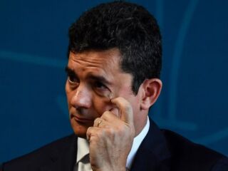 Senadores entram com ação contra procurador que acusa Sérgio Moro de sonegação.