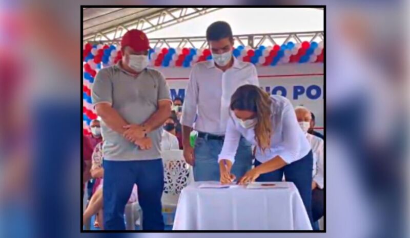 Renilce Nicodemos participa do ato de assinatura de convênios para Vigia de Nazaré.