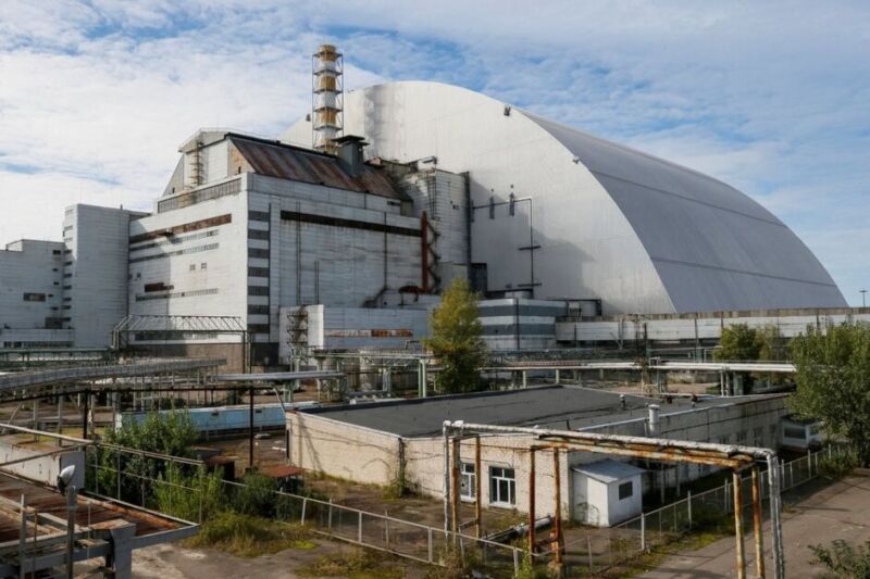 Usina de Chernobyl está sem energia e pode provocar radiação - Consequências da guerra.