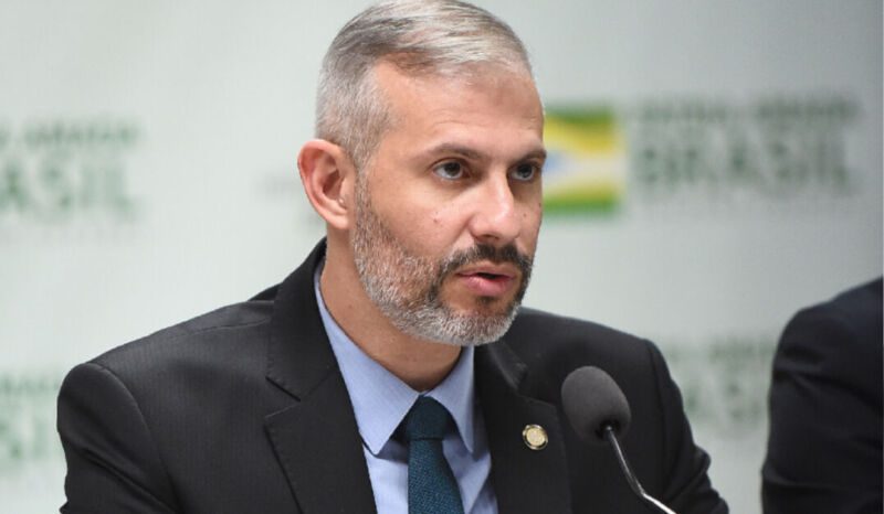 Victor Godoy é o novo Ministro da Educação interino