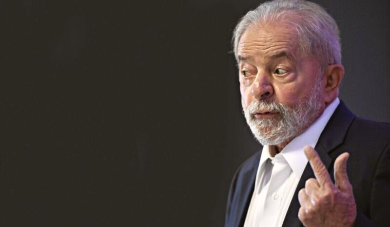 Lula afirmou que num eventual governo o MTST não será "coadjuvantes"