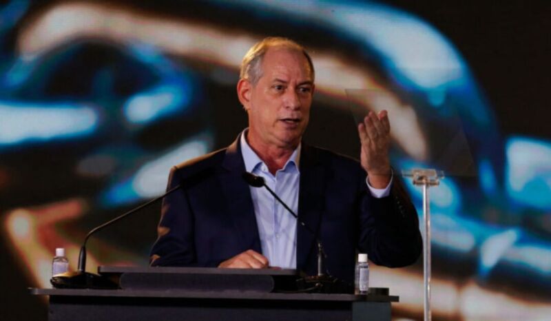 Ciro Gomes chama Guilherme Boulos de "critico de goela"