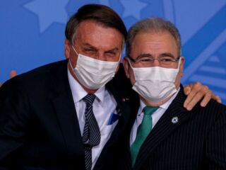 Jair Bolsonaro diz que Queiroga irá anunciar o fim da pandemia em Abril.