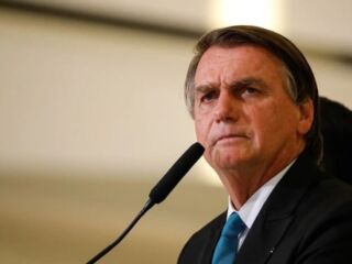 Jair Bolsonaro diz que o STF está o perseguindo- "É perseguição implacável"