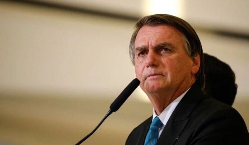 Jair Bolsonaro diz que o STF está o perseguindo- "É perseguição implacável"