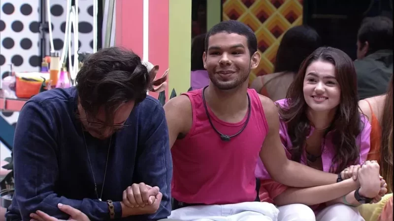 Vinicius é o oitavo eliminado do 'BBB 22', com 55,87% dos votos