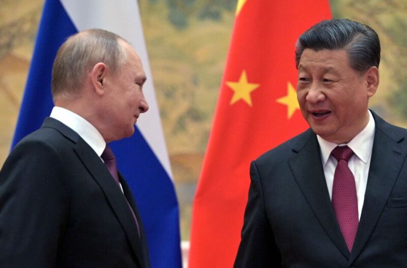 Rússia pede ajuda econômica e militar a China para guerra na Ucrânia .