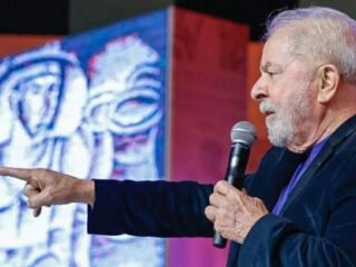 Lula - "O correto seria revogar o mandato do Bolsonaro e me colocar na Presidência.