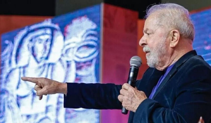 Lula - "O correto seria revogar o mandato do Bolsonaro e me colocar na Presidência.