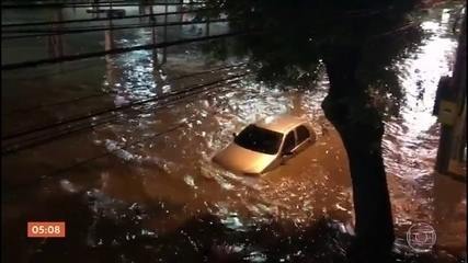 Deslizamento causado pelos temporais no Rio de Janeiro já matou 18 pessoas, incluindo crianças e adolescentes.