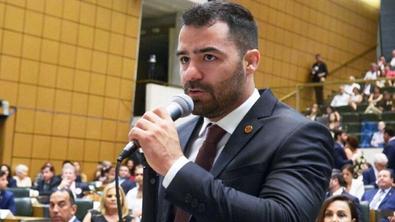 Arthur do Val irá renunciar seu mandato de deputado após escândalos com áudios sexistas