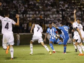 Técnico do Paysandu diz que "os jogadores estão de parabéns"