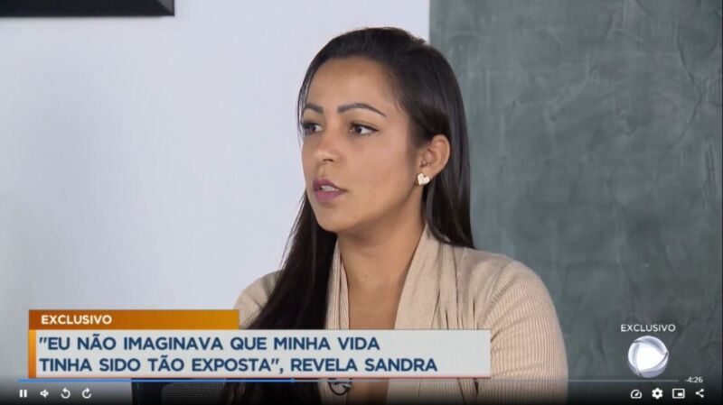 Sandra Fernandes diz "Achei que era meu marido" ao se referir ao Mendigo