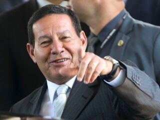 Mourão ironizou investigações contra a ditadura -"Os caras já morreram tudo, pô"