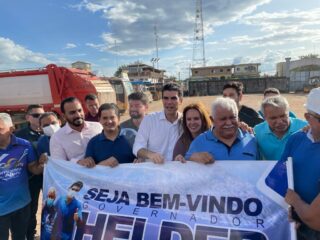 Governador Helder Barbalho visitou Limoeiro do Ajuru para fazer entregas que beneficiarão o município