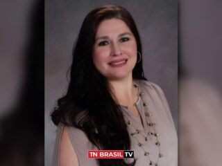 Professora que morreu em massacre no Texas teria deitado sobre crianças para protegê-las