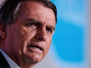 Bolsonaro parabeniza ação policial que deixou 25 mortos no Rio de Janeiro