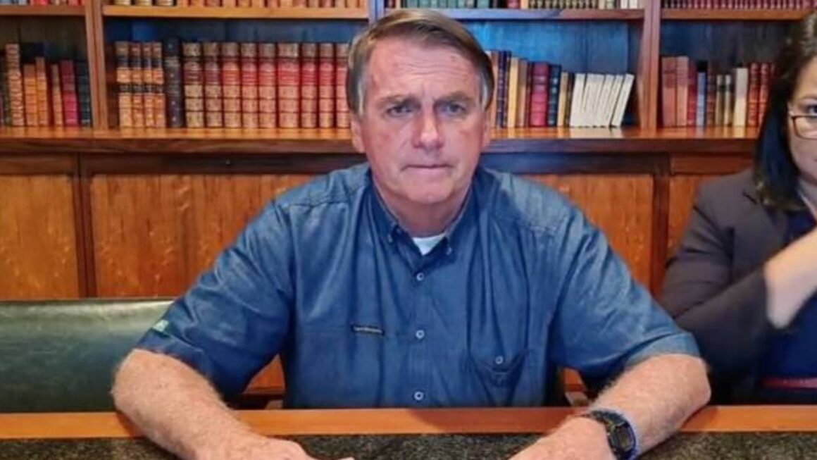 "Quero saber se convidou pobre" diz Bolsonaro sobre casamento de Lula