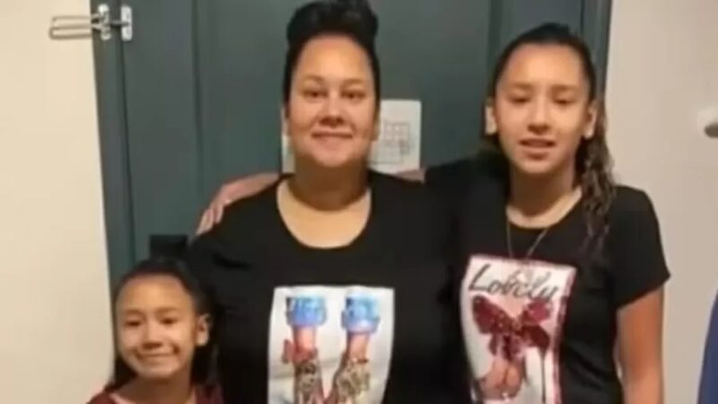 Criança de 11 anos ser finge de morta, usando sangue de colega em ataque no Texas