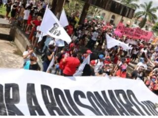 Manifestação acontece em Belém contra os cortes orçamentários na UFPA