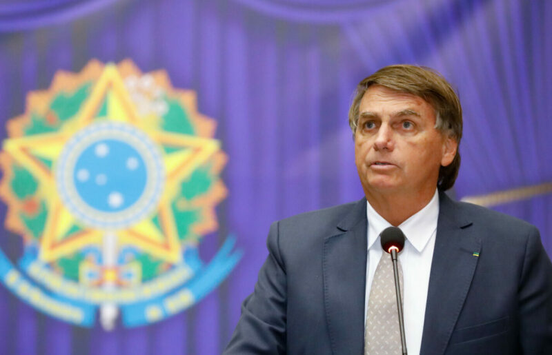 Em propaganda partidária, Bolsonaro busca atingir o eleitorado jovem