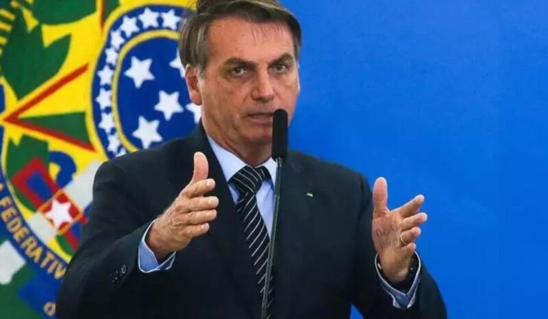 'Lembro de todos os passos', relembra Bolsonaro sobre facada