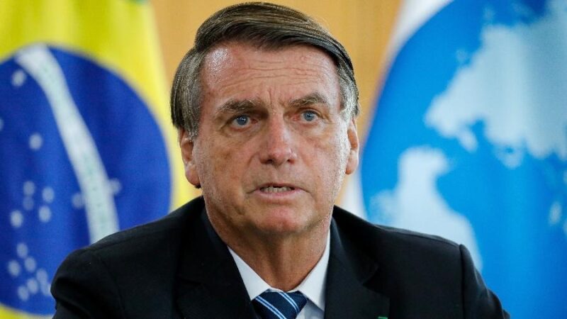 Bolsonaro diz que dispensa apoio de quem recorre à violência e ataca a esquerda