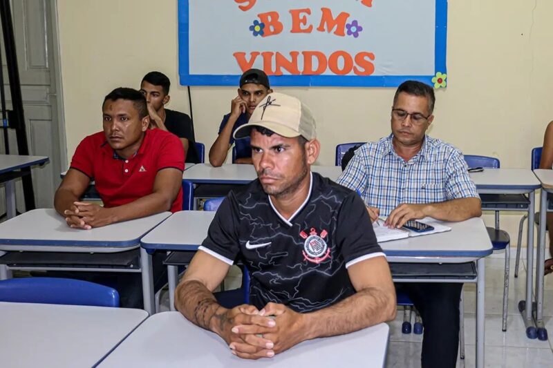 Prefeitura de Paragominas dá início aos cursos de informática básica e básico de construção civil