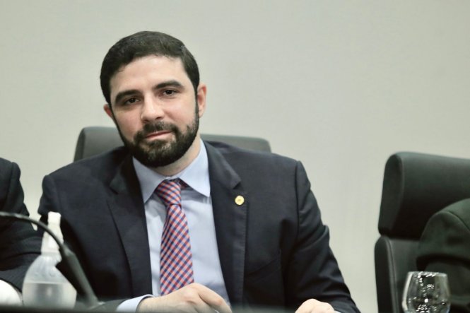 Deputado Igor Normando, um dos autores dos Projetos de Lei protegendo a mulher contra a violência obstétrica