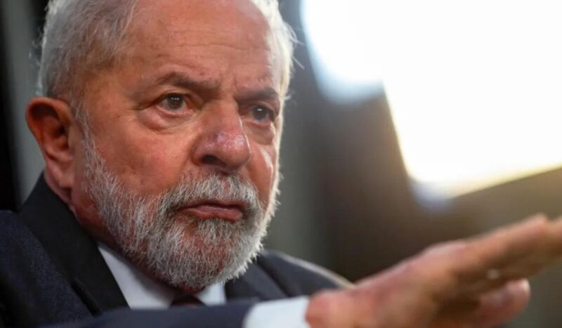 PT lança campanha para reforçar que Lula ‘nunca fechou nem fechará igrejas’