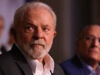 Lula acena a evangélicos e diz que quer 'discutir problemas do Brasil' com eles