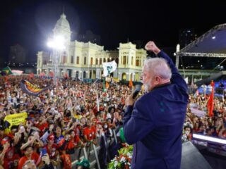 Lula afirma que Bolsonaro é “desequilibrado mentalmente”