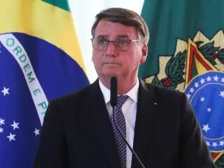 YouTube deleta vídeo que Bolsonaro faz alegações falsas sobre urnas a embaixadores