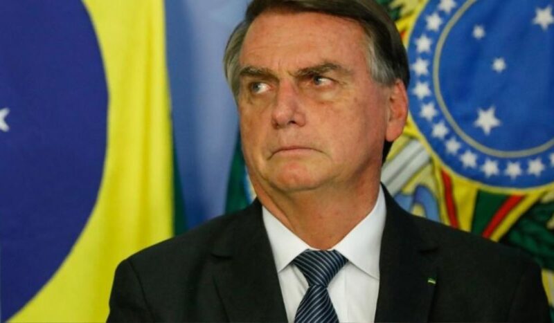 Bolsonaro ataca países que criticam Brasil por Amazônia e defende soberania