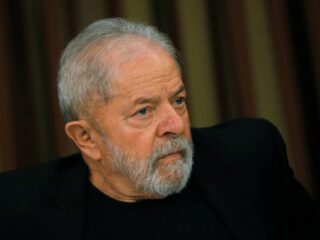 Presidente da Caixa que assediar vai tomar porrada, diz Lula