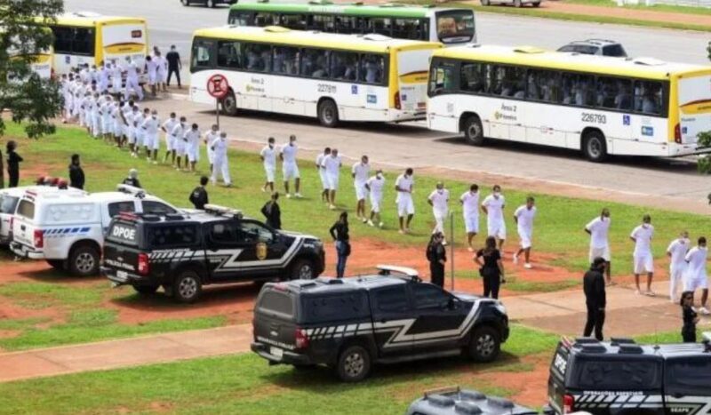 Câmara aprova projeto que acaba com saída temporária de presos