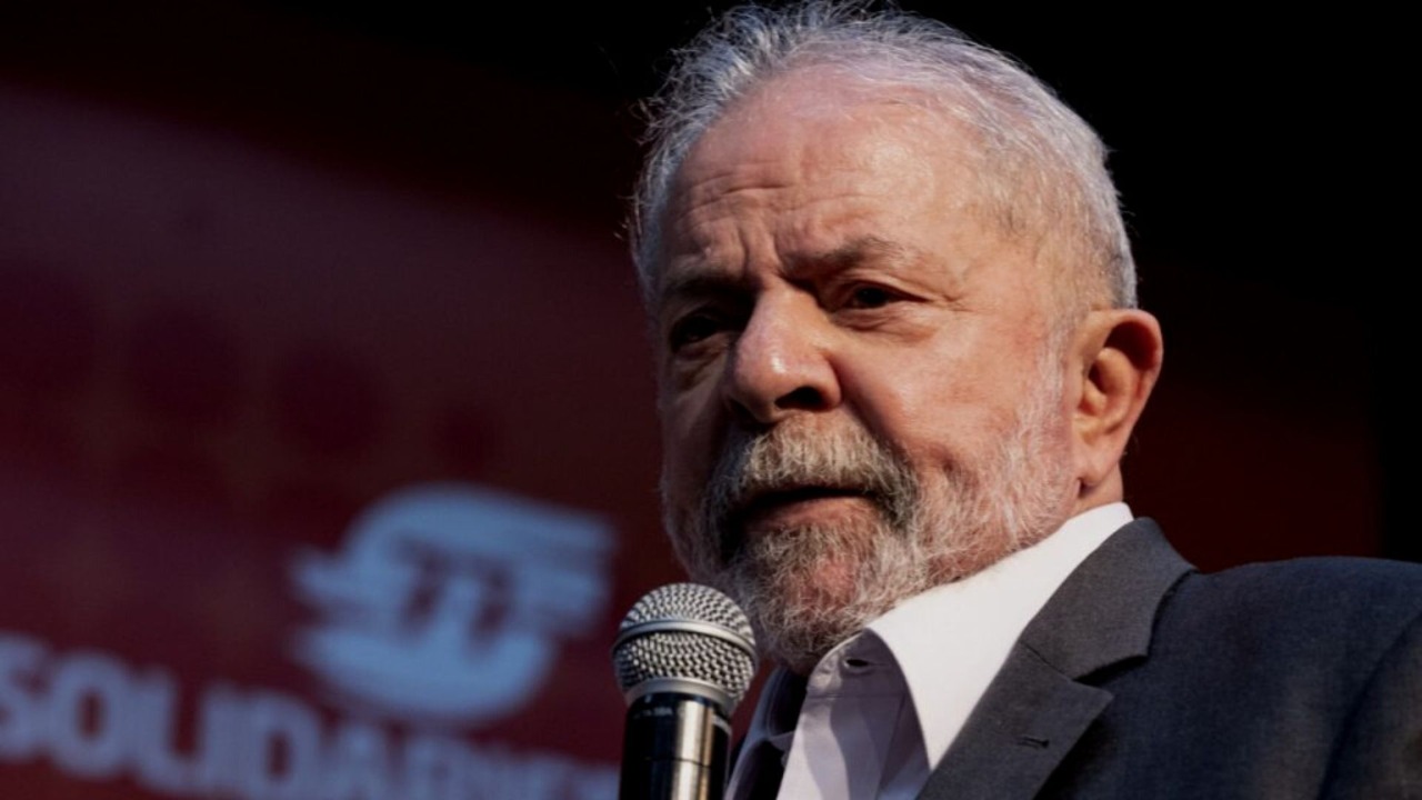 Fake news de que Lula quer “fechar igrejas” alcançam 142 milhões de perfis nas redes