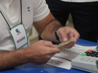 Número de mesários voluntários quase dobrou entre 2018 e 2022