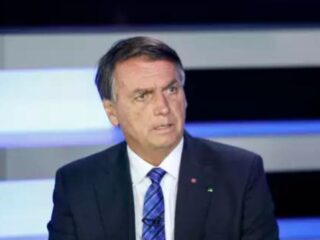 Bolsonaro acusa TSE de 'politicagem' e desacredita casos de violência política