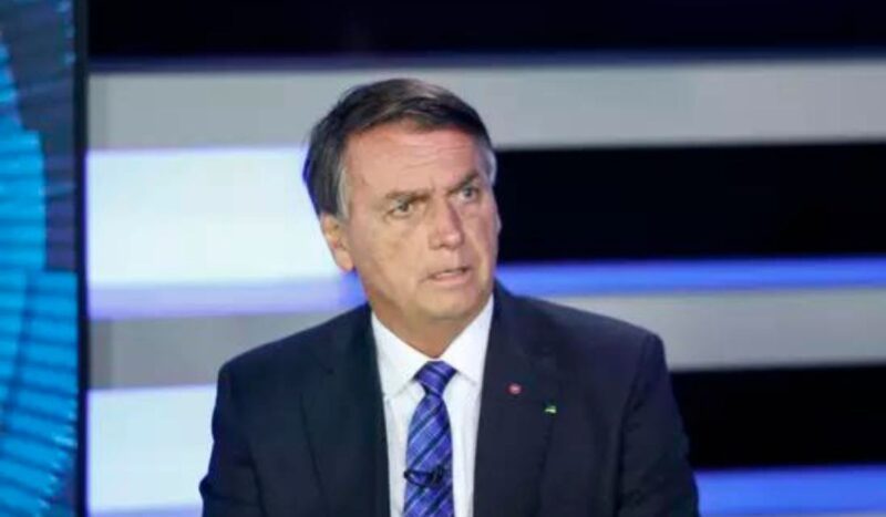 Bolsonaro acusa TSE de 'politicagem' e desacredita casos de violência política