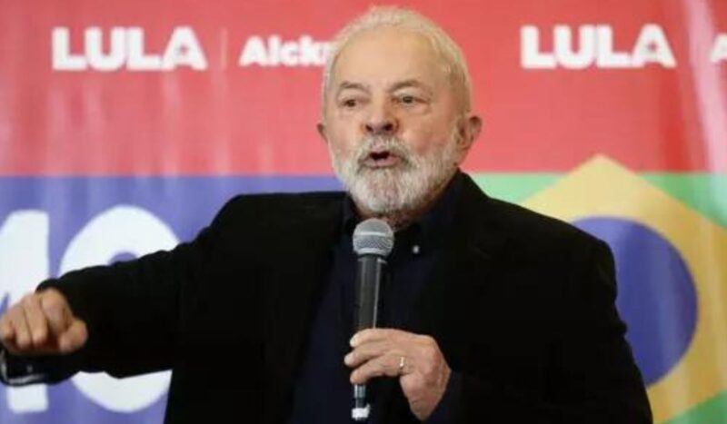 Campanha de Lula pede quebra de sigilo bancário de aliados de Bolsonaro