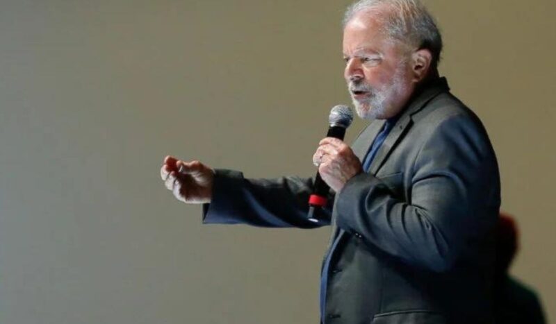 Rejeição a Lula recua na reta final na campanha, diz PoderData