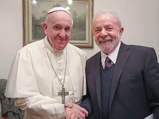 Lula envia carta ao papa Francisco sobre eleições: “Batalha está longe de terminar”