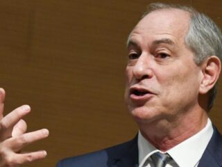 Ciro Gomes elogia governador bolsonarista e diz que 'janjismo' atrapalha Lula