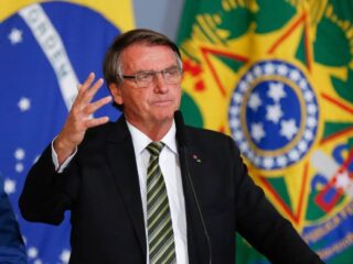 Ipec: mulheres e jovens veem governo Bolsonaro como o mais corrupto