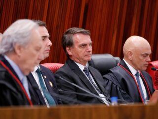 Plenário do TSE defere registro de candidatura de Jair Bolsonaro à Presidência da República