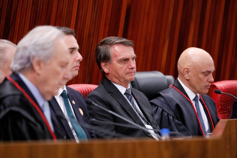 Plenário do TSE defere registro de candidatura de Jair Bolsonaro à Presidência da República