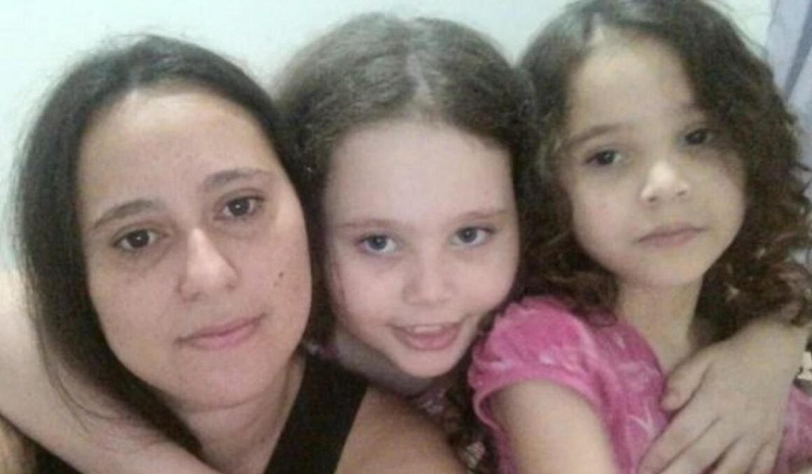 Mulher que matou as filhas tenta cometer suicídio na prisão e é internada em hospital psiquiátrico em Goiás