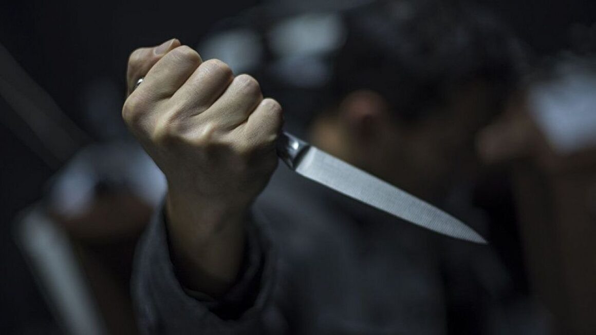 Adolescente mata padrasto a facadas para defender a mãe, em Alagoas