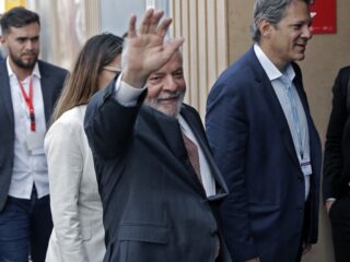“Brasil está de volta ao mundo”, diz Lula na estreia na COP27